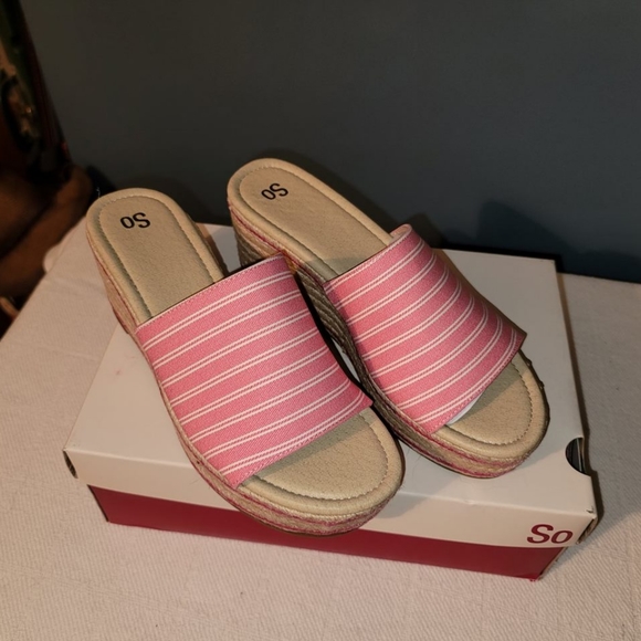 SO Sandals - New In Box - Picture 3 of 5
